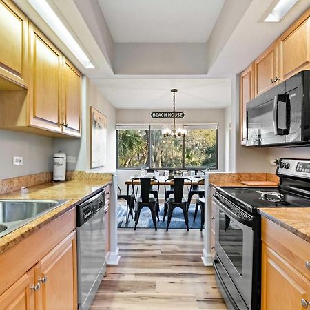 Coastal Oasis With Pool - Walk To Coligny Beach Park Hilton Head Island Exteriér fotografie