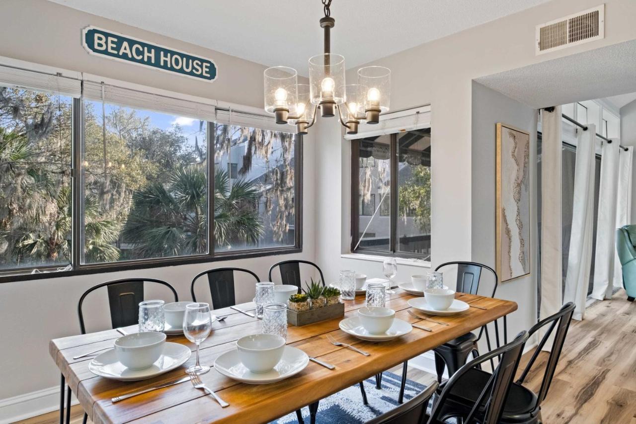 Coastal Oasis With Pool - Walk To Coligny Beach Park Hilton Head Island Exteriér fotografie