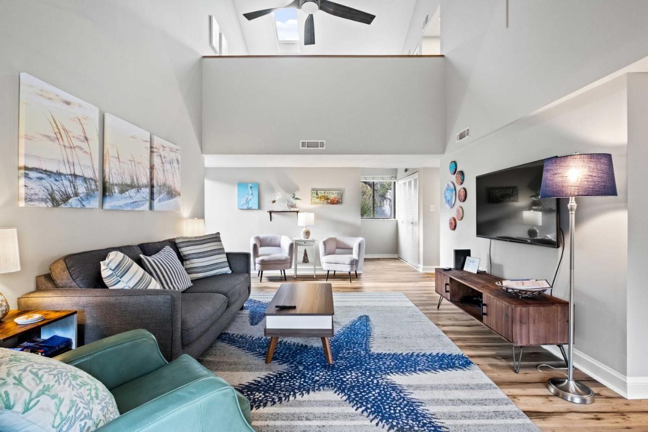 Coastal Oasis With Pool - Walk To Coligny Beach Park Hilton Head Island Exteriér fotografie