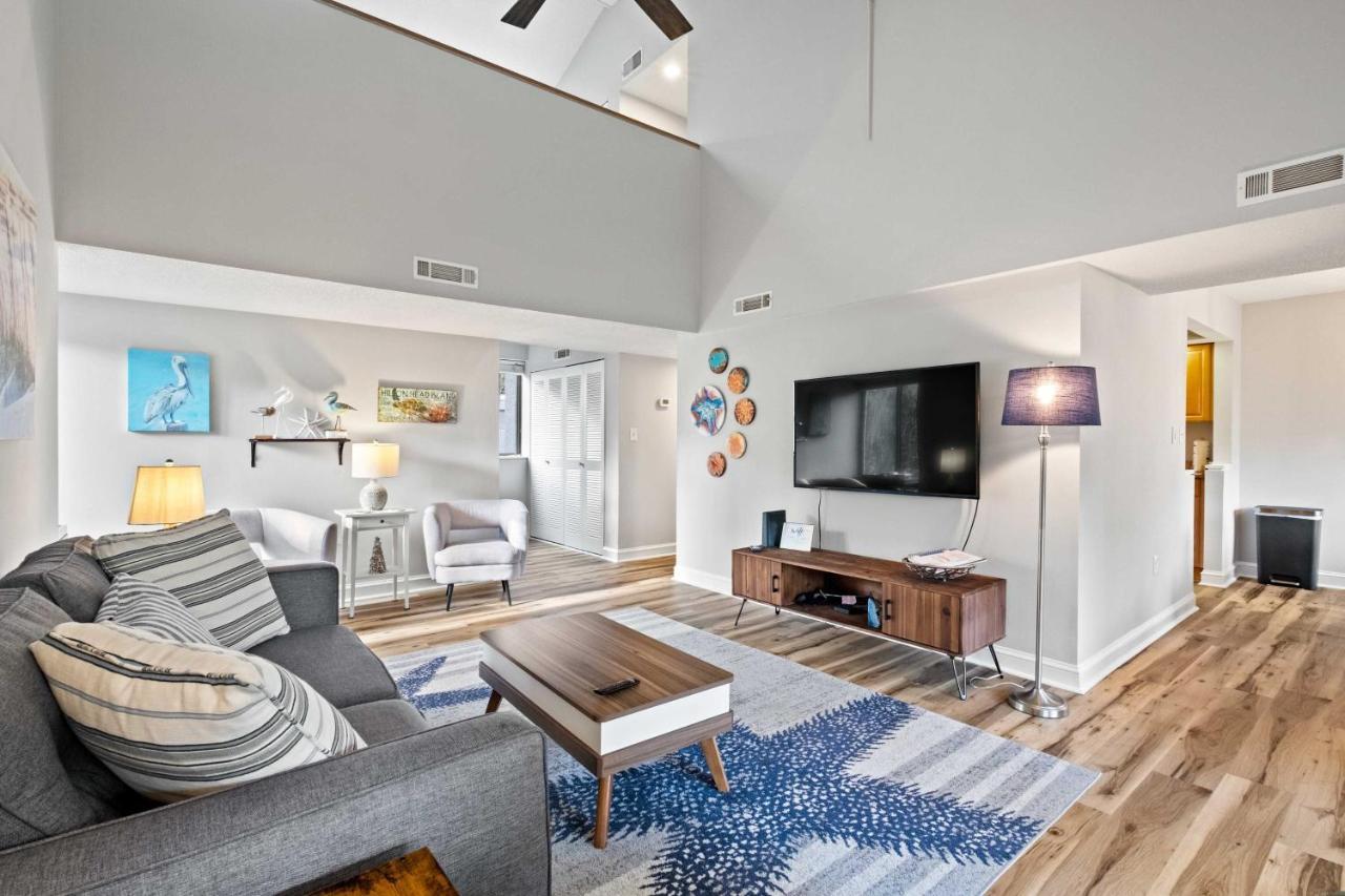 Coastal Oasis With Pool - Walk To Coligny Beach Park Hilton Head Island Exteriér fotografie