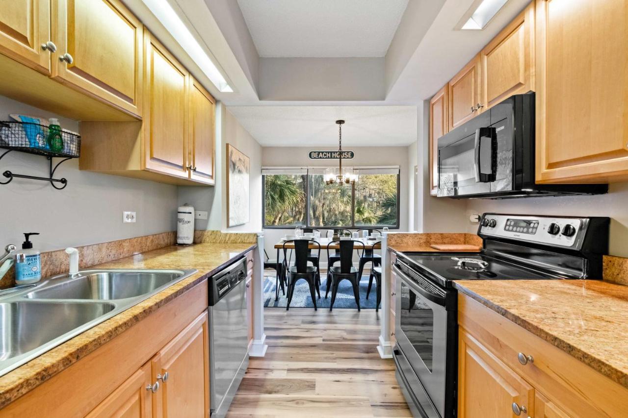 Coastal Oasis With Pool - Walk To Coligny Beach Park Hilton Head Island Exteriér fotografie